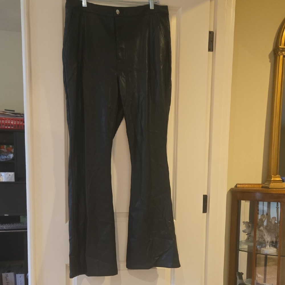 CISOS Design Faux Leather Flare pants